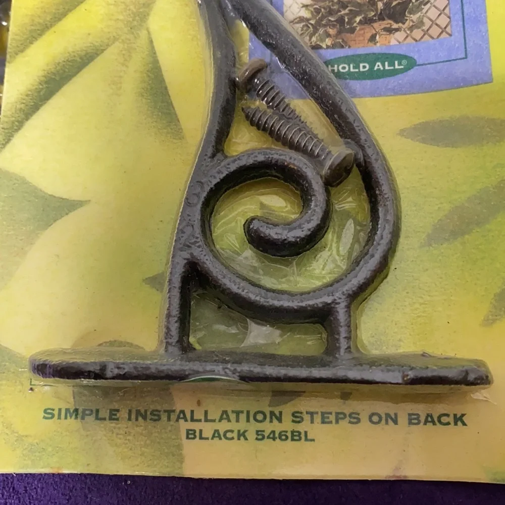 / Amertac Plant Wall Hangers Bracket NEW -3